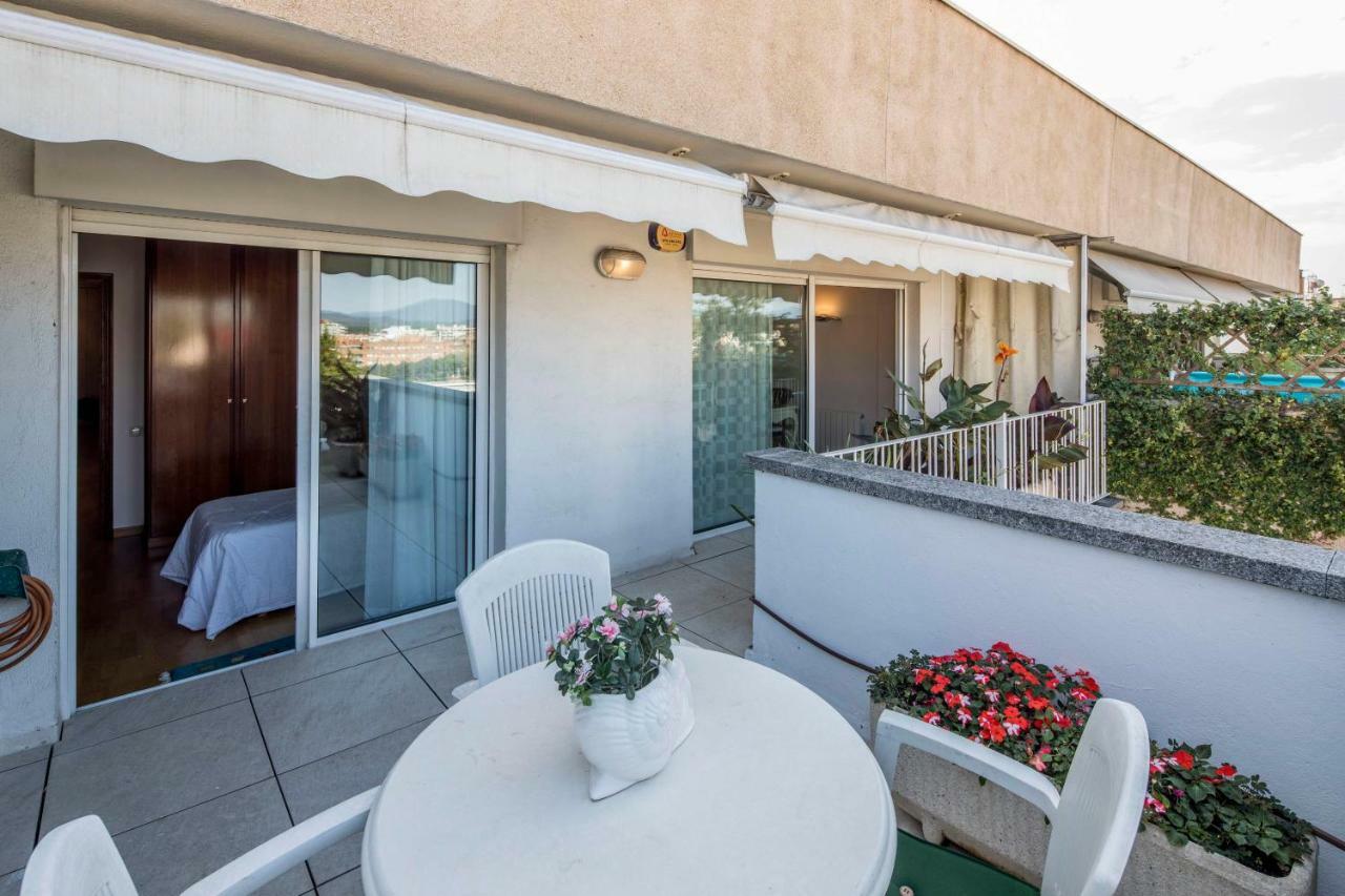 Atico Con Gran Terraza En El Corazon De Girona Apartment Luaran gambar