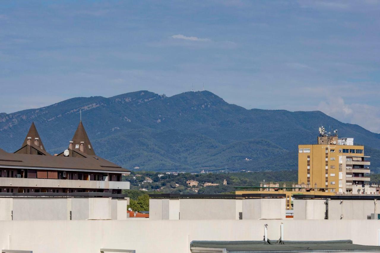 Atico Con Gran Terraza En El Corazon De Girona Apartment Luaran gambar