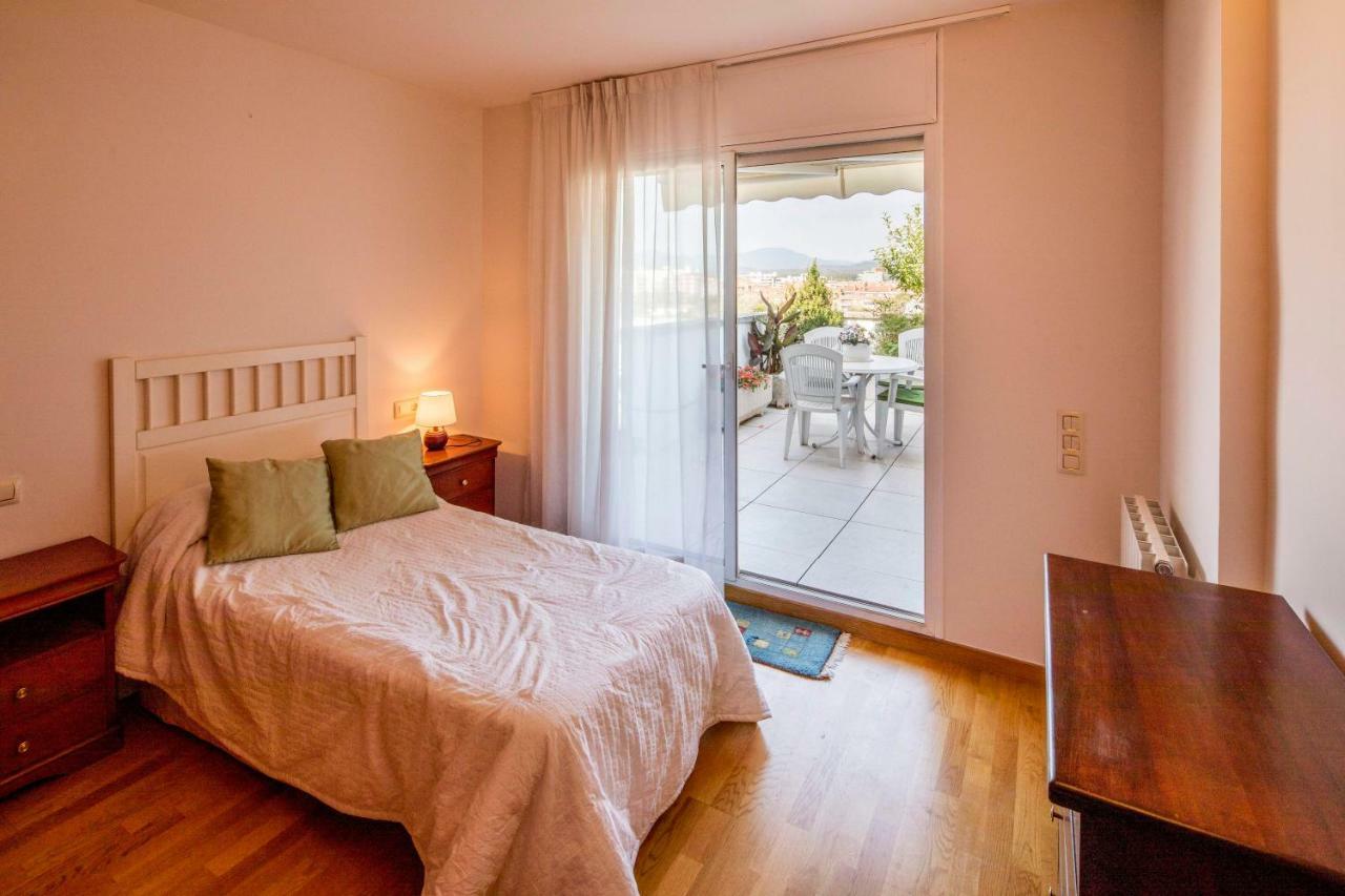 Atico Con Gran Terraza En El Corazon De Girona Apartment Luaran gambar